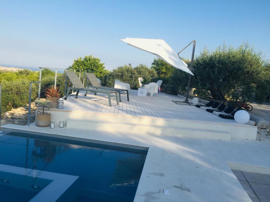 Villa Meriem Noto Bagian luar foto