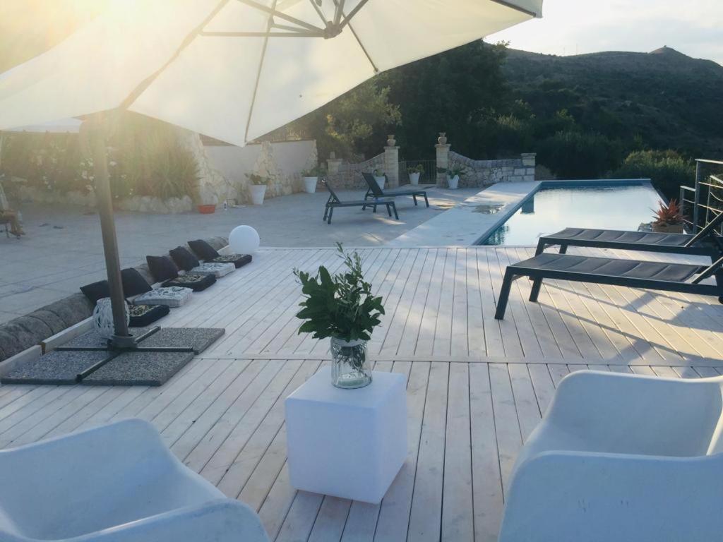 Villa Meriem Noto Bagian luar foto