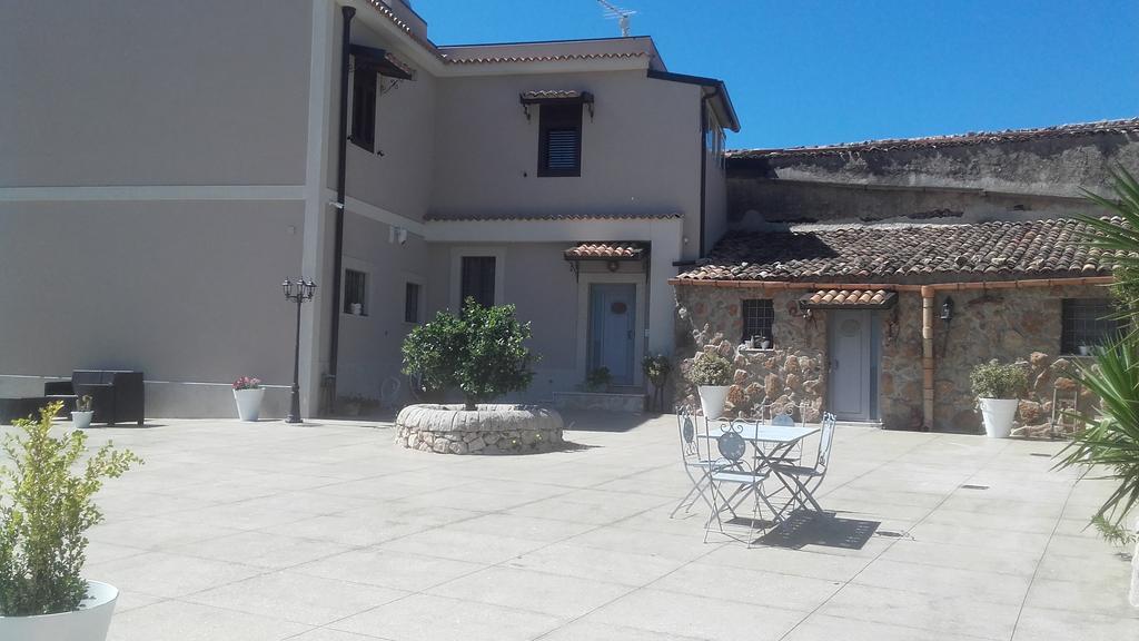 Villa Meriem Noto Bagian luar foto