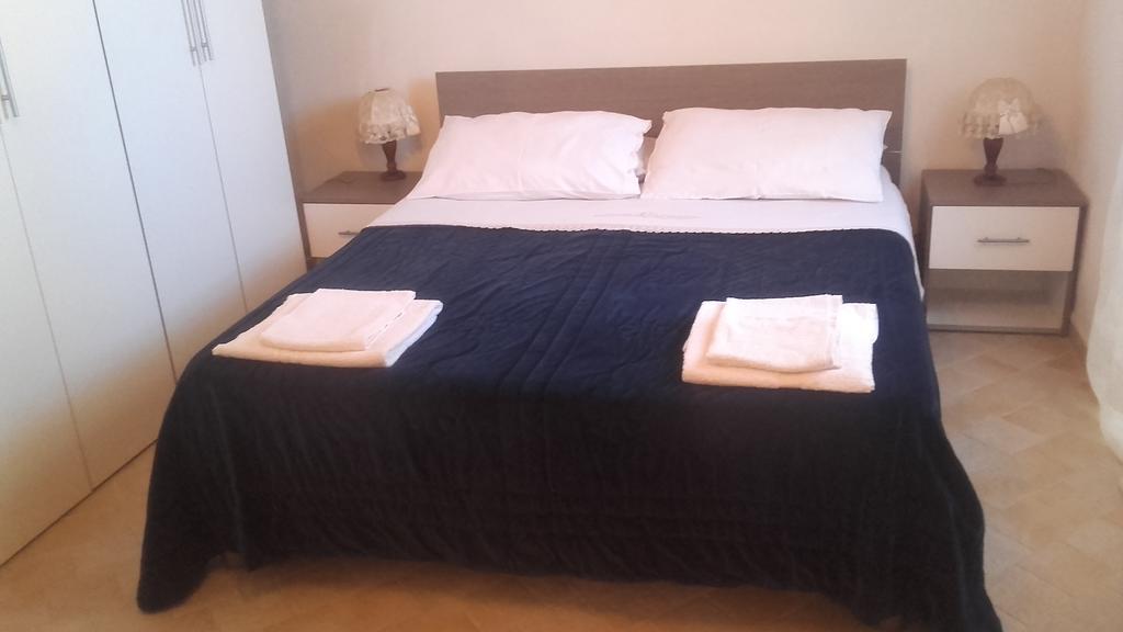 Villa Meriem Noto Bagian luar foto
